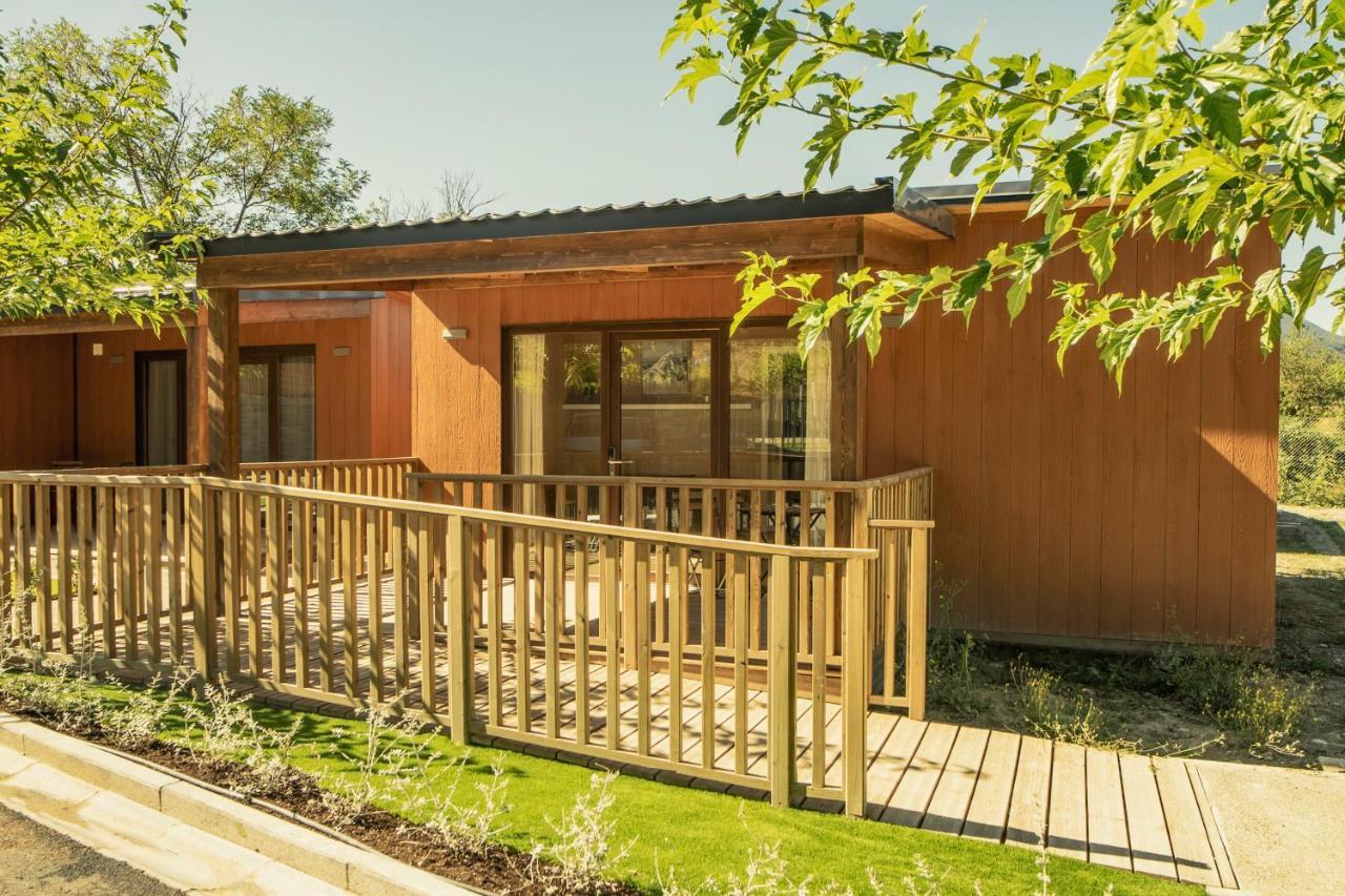 El Arrebol Comfort Camp Jaca Exterior photo